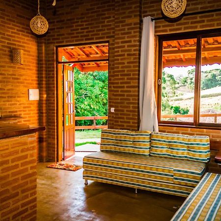 Encantos Do Vale Pousada E Spa Cultural Bueno Brandao Room photo