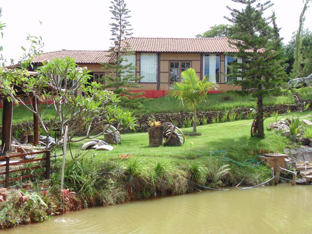 Encantos Do Vale Pousada E Spa Cultural Bueno Brandao Exterior photo