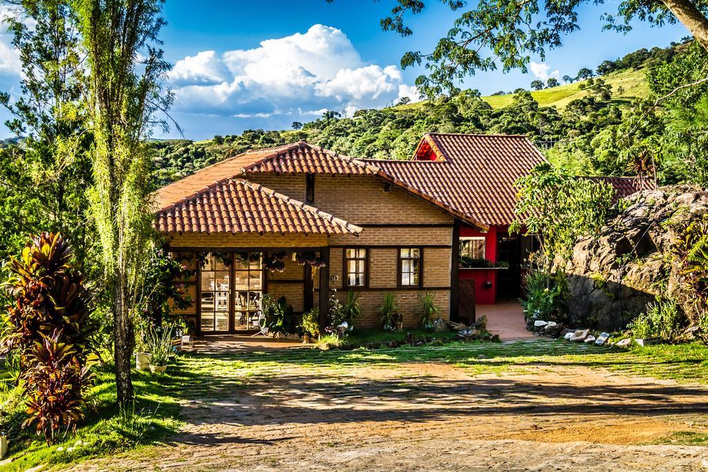 Encantos Do Vale Pousada E Spa Cultural Hotel Bueno Brandao Exterior photo